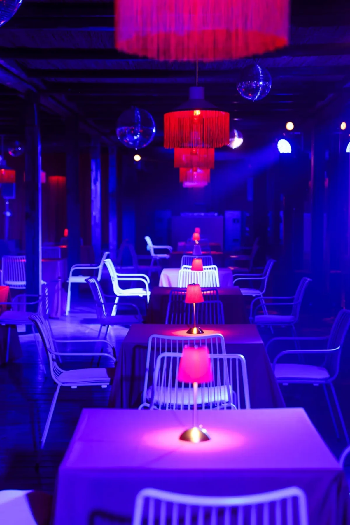 Luxury party design for a night club venue by Sauveur Studios.