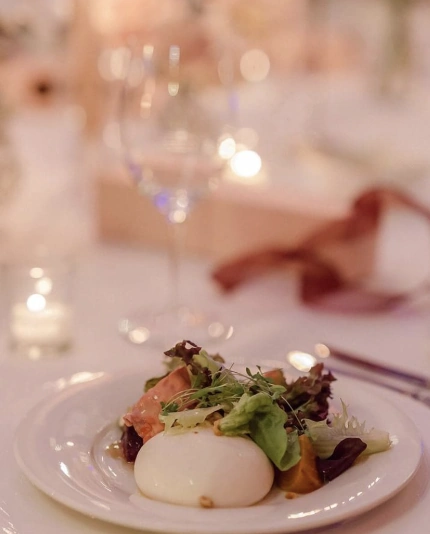 A modern starter is served at a dinner for a luxury wedding created in London by Sauveur Studios.