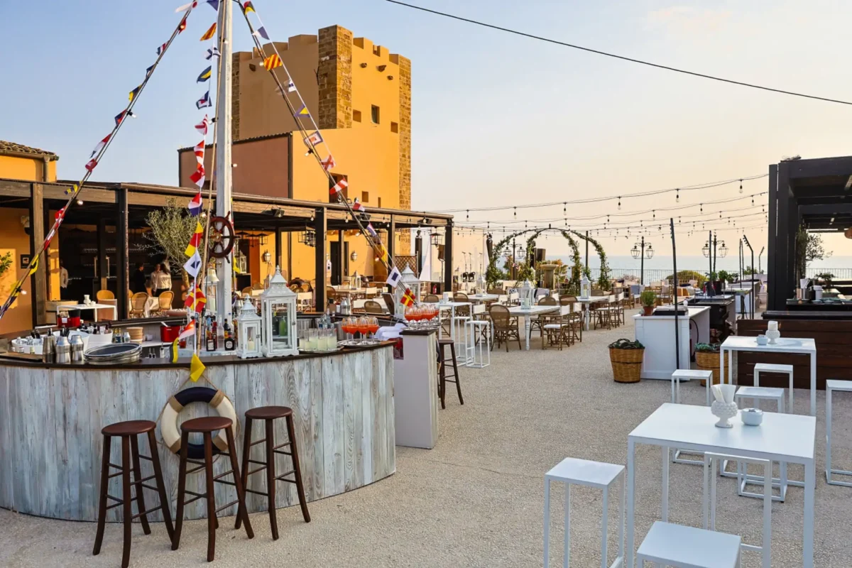 Nautical themed event by the Sicilian coast for a luxury party by Sauveur Studios.